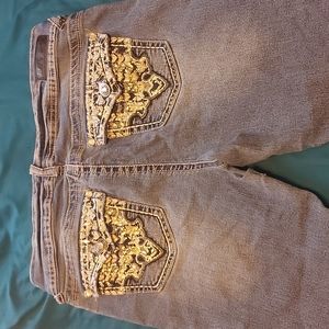 Blingy Stretchy Jean Capri